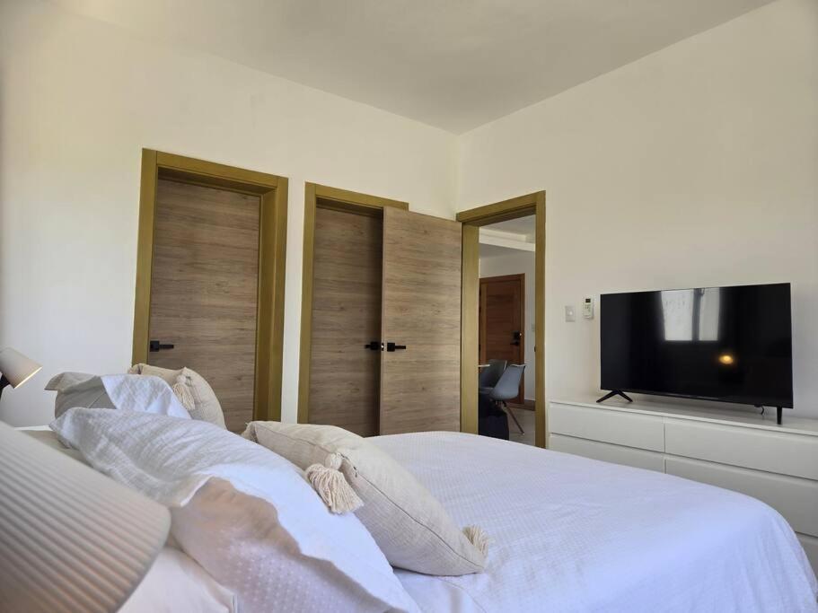 Moderno, Luminoso, Piscina, Playa Cerca Apartamento Punta Cana