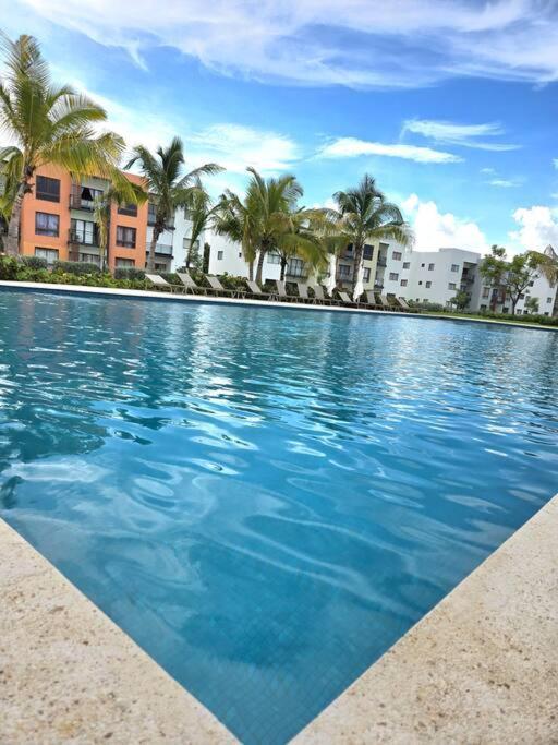 Moderno, Luminoso, Piscina, Playa Cerca Apartamento