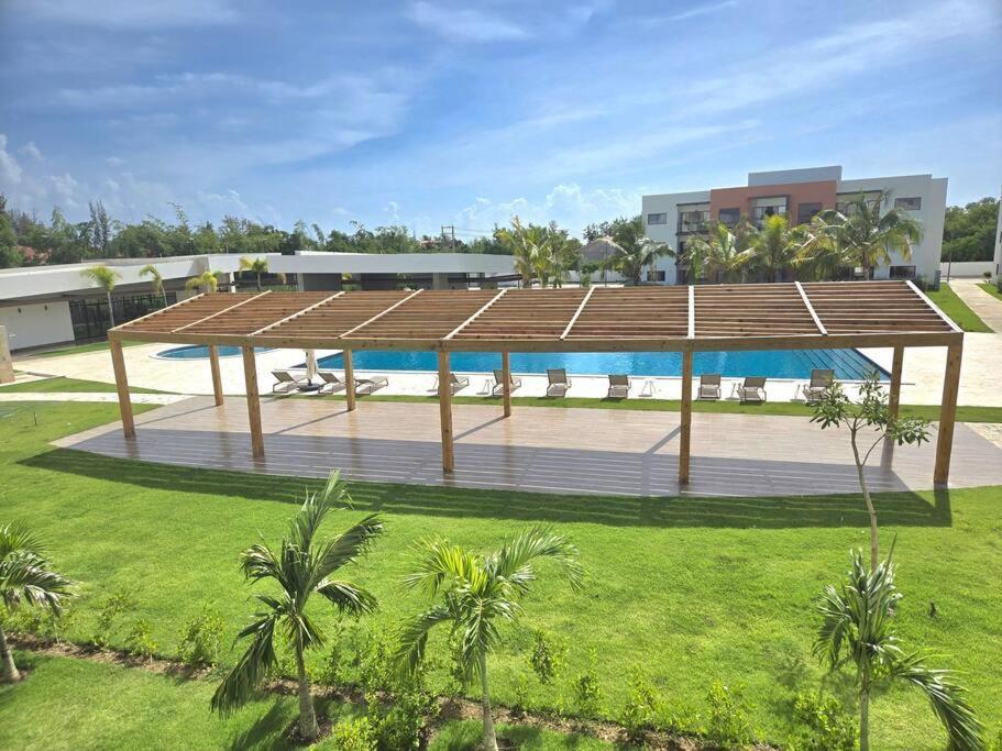 Moderno, Luminoso, Piscina, Playa Cerca Apartamento Punta Cana
