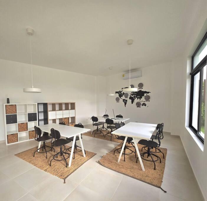 Apartamento Moderno, Luminoso, Piscina, Playa Cerca *