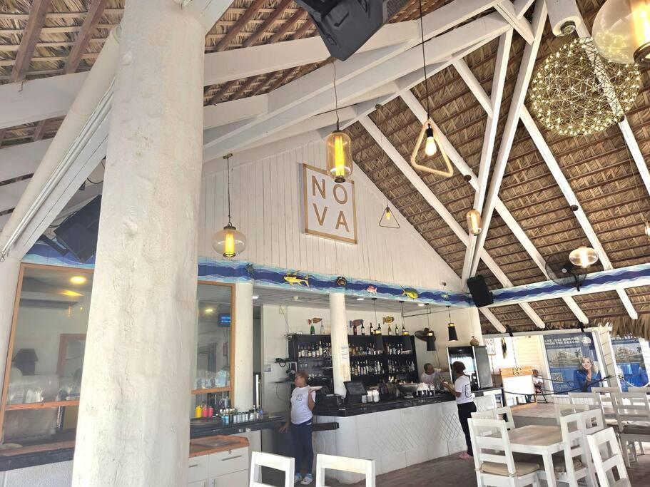 Apartamento Moderno, Luminoso, Piscina, Playa Cerca Punta Cana