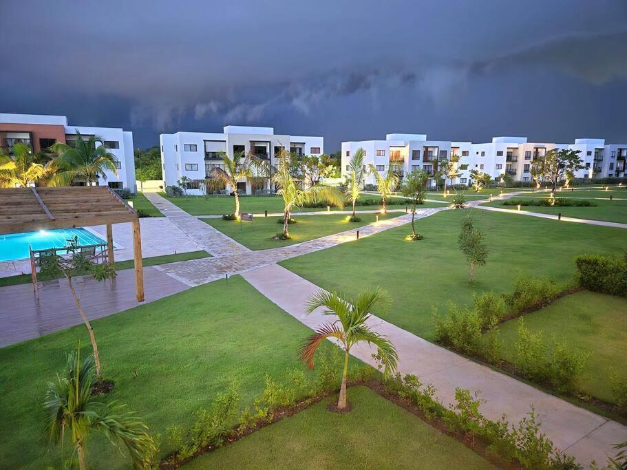 Moderno, Luminoso, Piscina, Playa Cerca Punta Cana