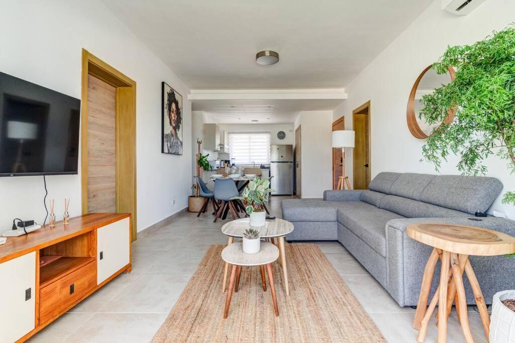 Moderno, Luminoso, Piscina, Playa Cerca Apartamento *