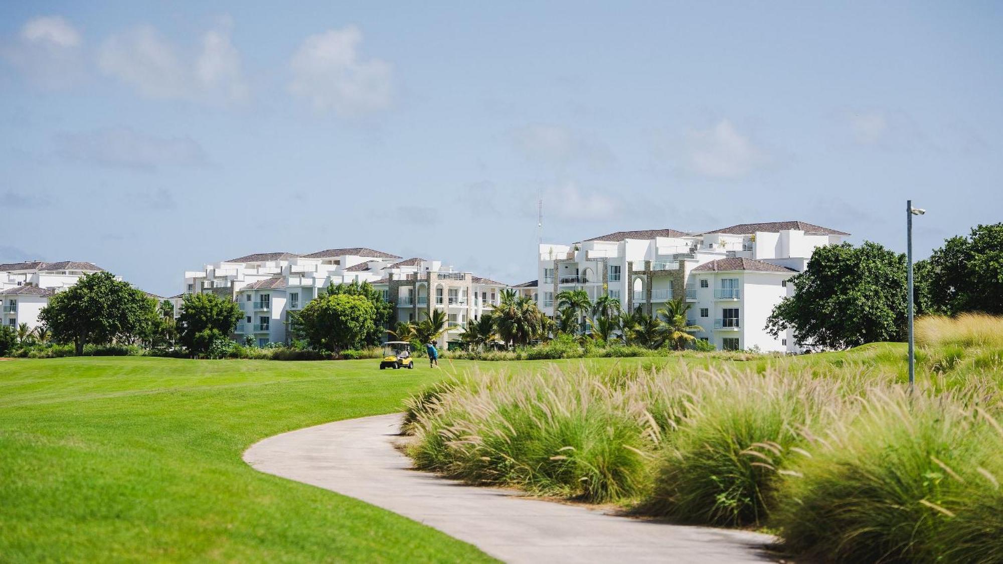 Relaxing 2bdr Overlooking Hard Rock Golf * Punta Cana