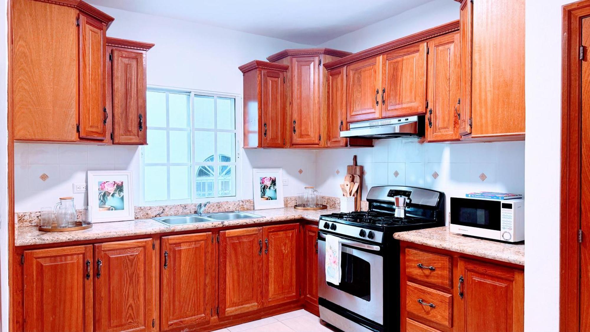 Walk To Beach, Shops, Dining, Pool View, Fast Wifi Apartamento