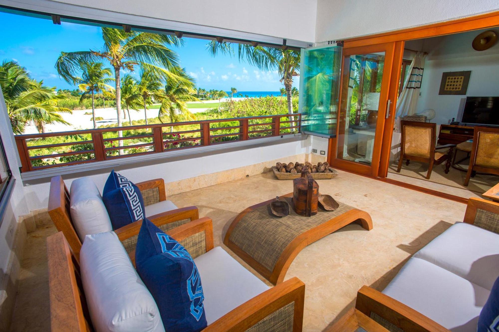 Oceanview Luxury Crystal - With Club Access