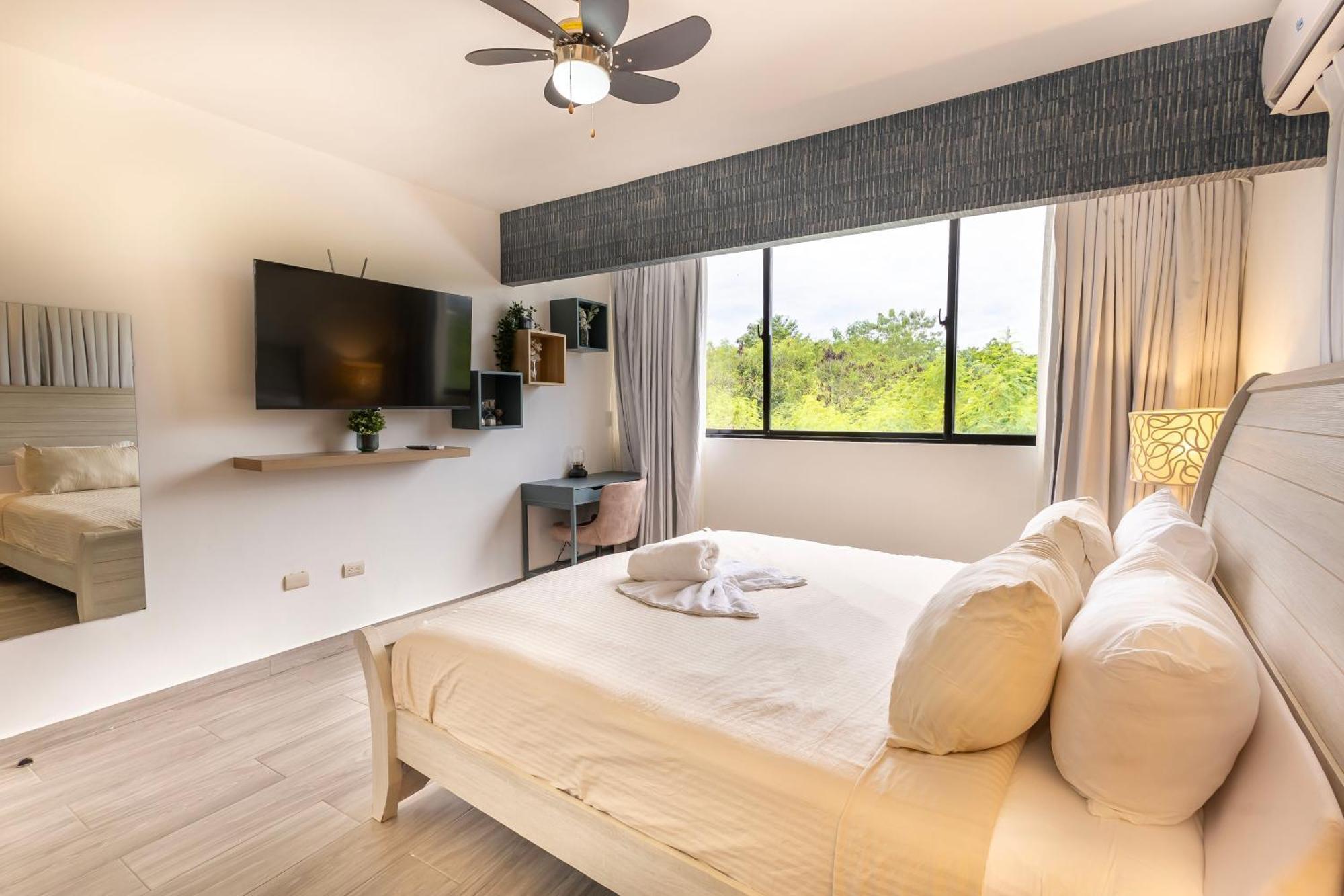 Lujosa Downtown Punta Cana, 3h, 3b C/piscina