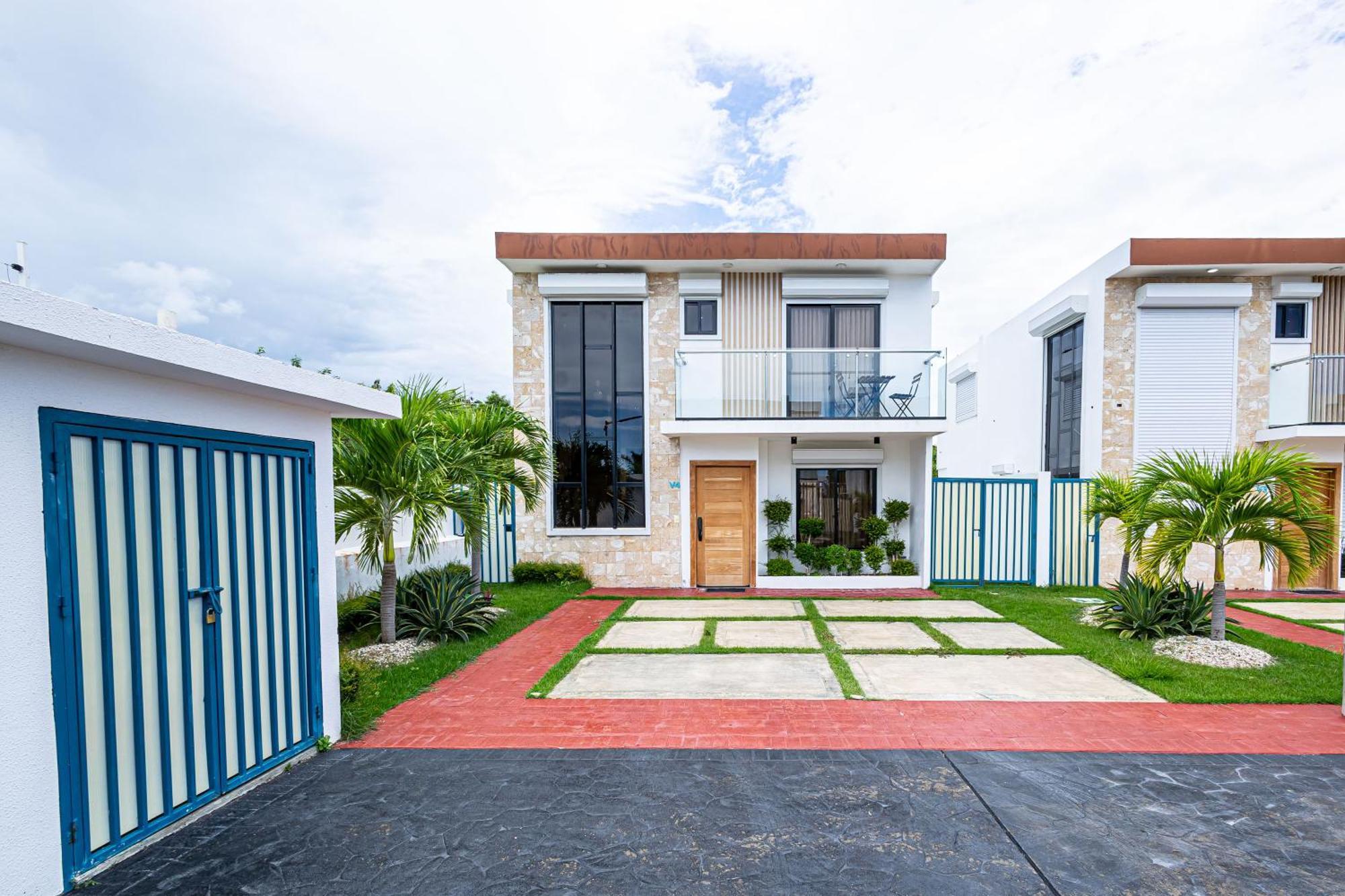 Villa Lujosa Downtown Punta Cana, 3h, 3b C/piscina *