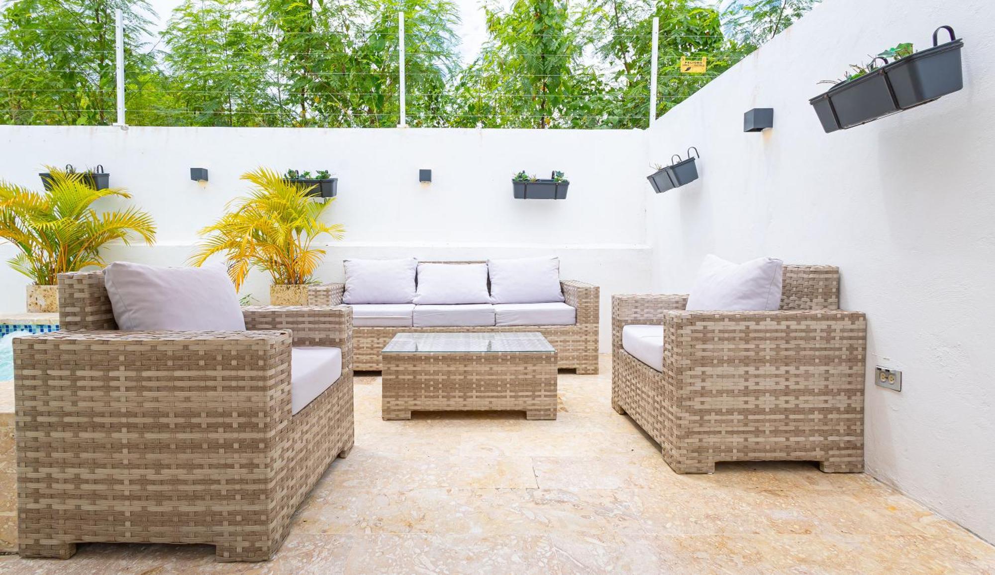Villa Lujosa Downtown Punta Cana, 3h, 3b C/piscina