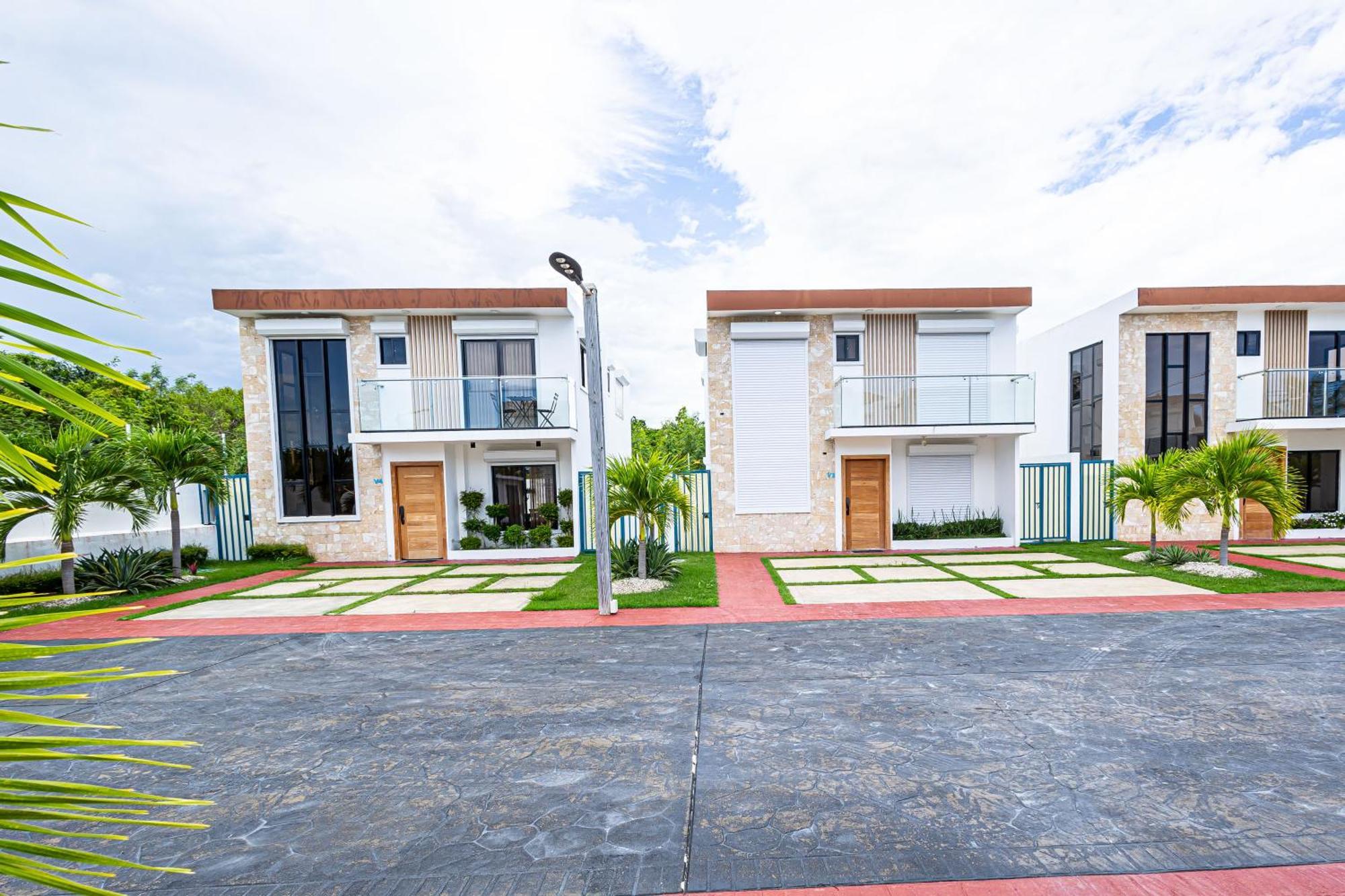 Villa Lujosa Downtown Punta Cana, 3h, 3b C/piscina