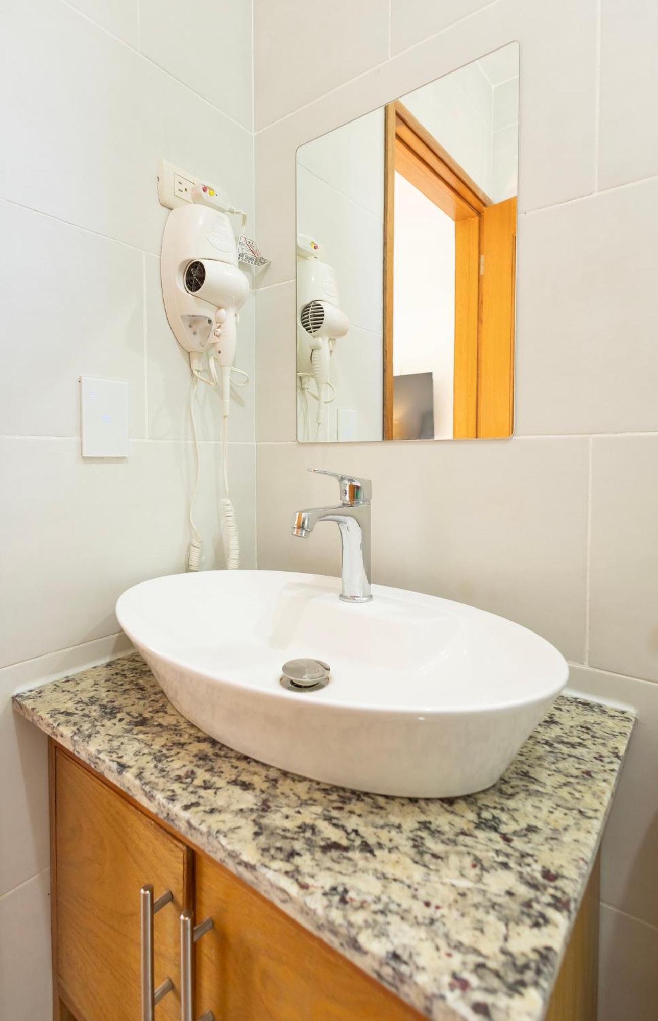 Lujosa Downtown Punta Cana, 3h, 3b C/piscina Villa *