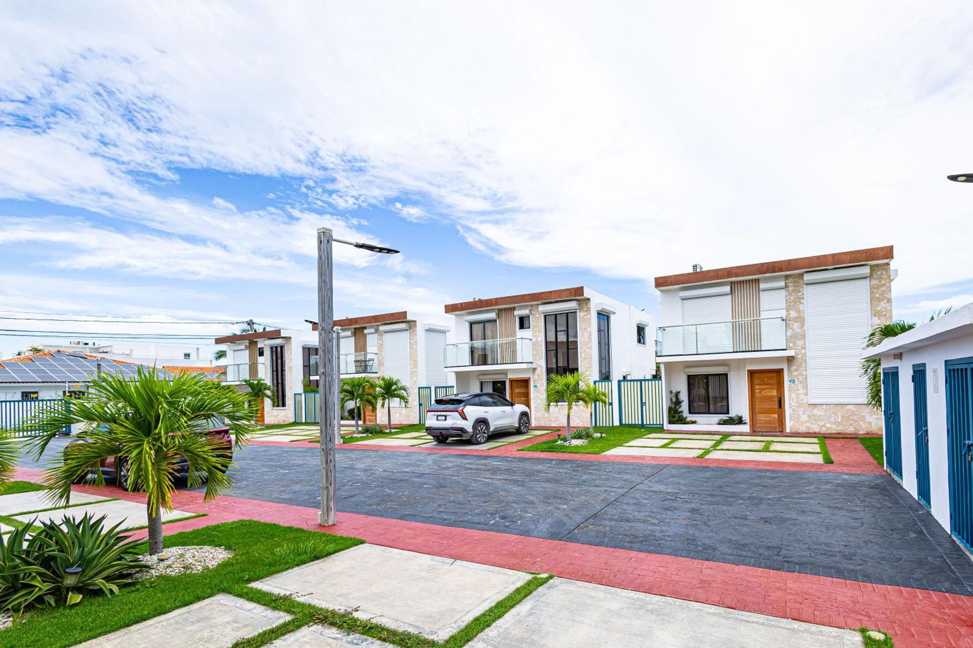 Villa Lujosa Downtown Punta Cana, 3h, 3b C/piscina Punta Cana