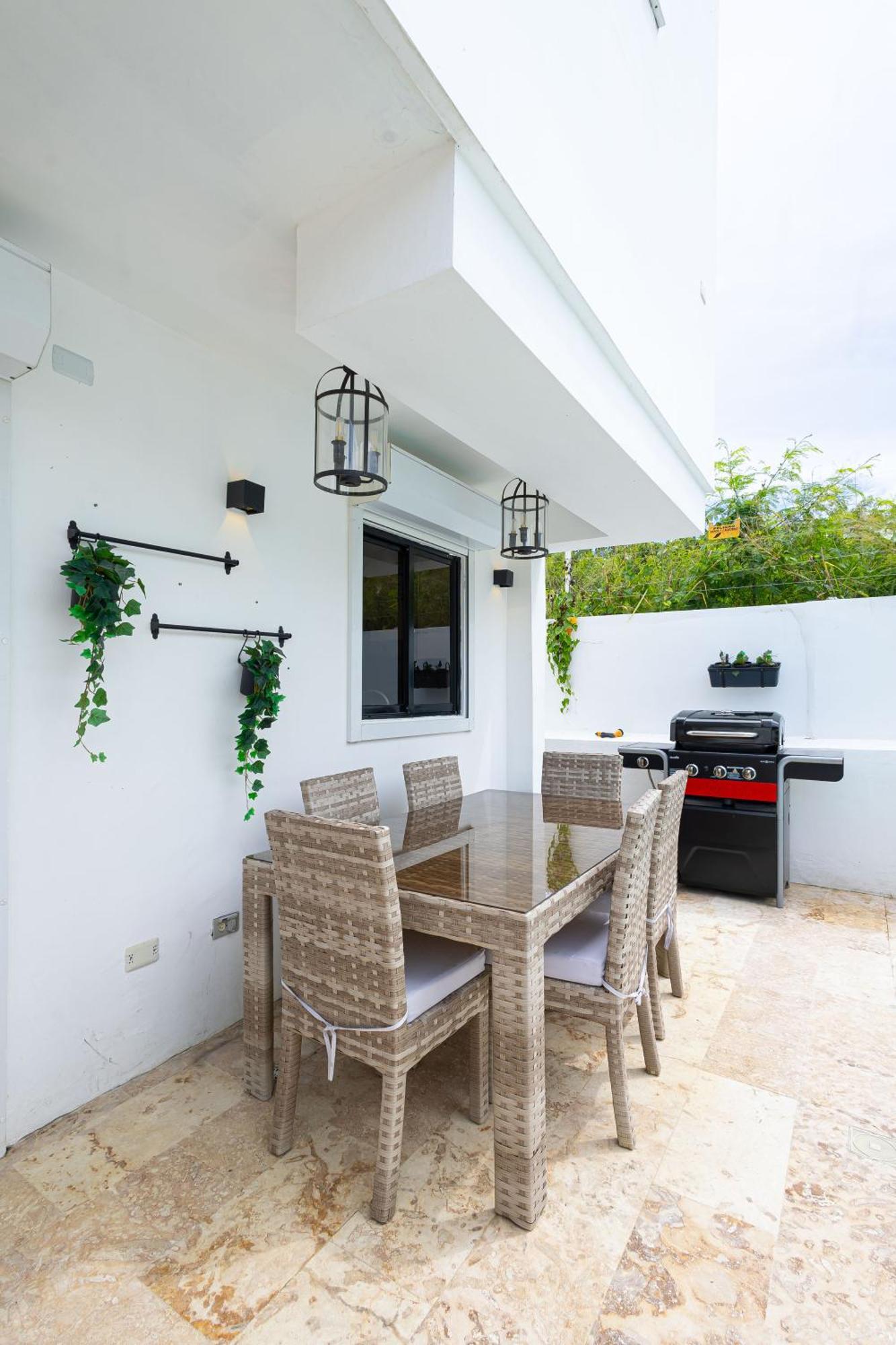 Lujosa Downtown Punta Cana, 3h, 3b C/piscina