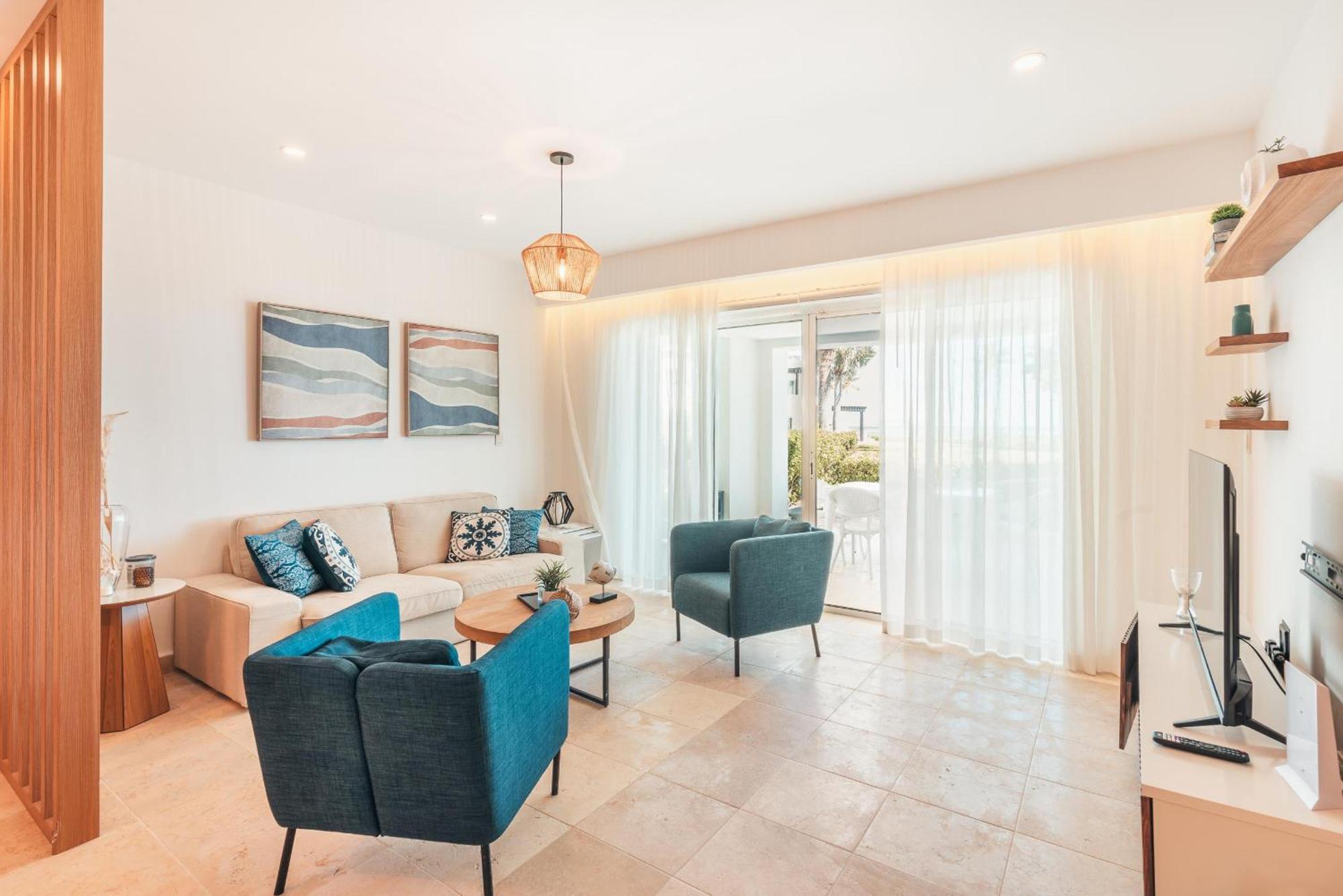 Apartamento With Pool And Ocean View In Punta Palmera *