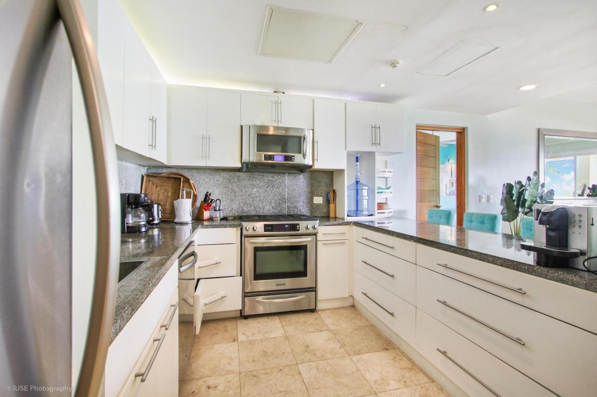 Apartamento 2-bedroom Beachfront Apartment, Capcana, *