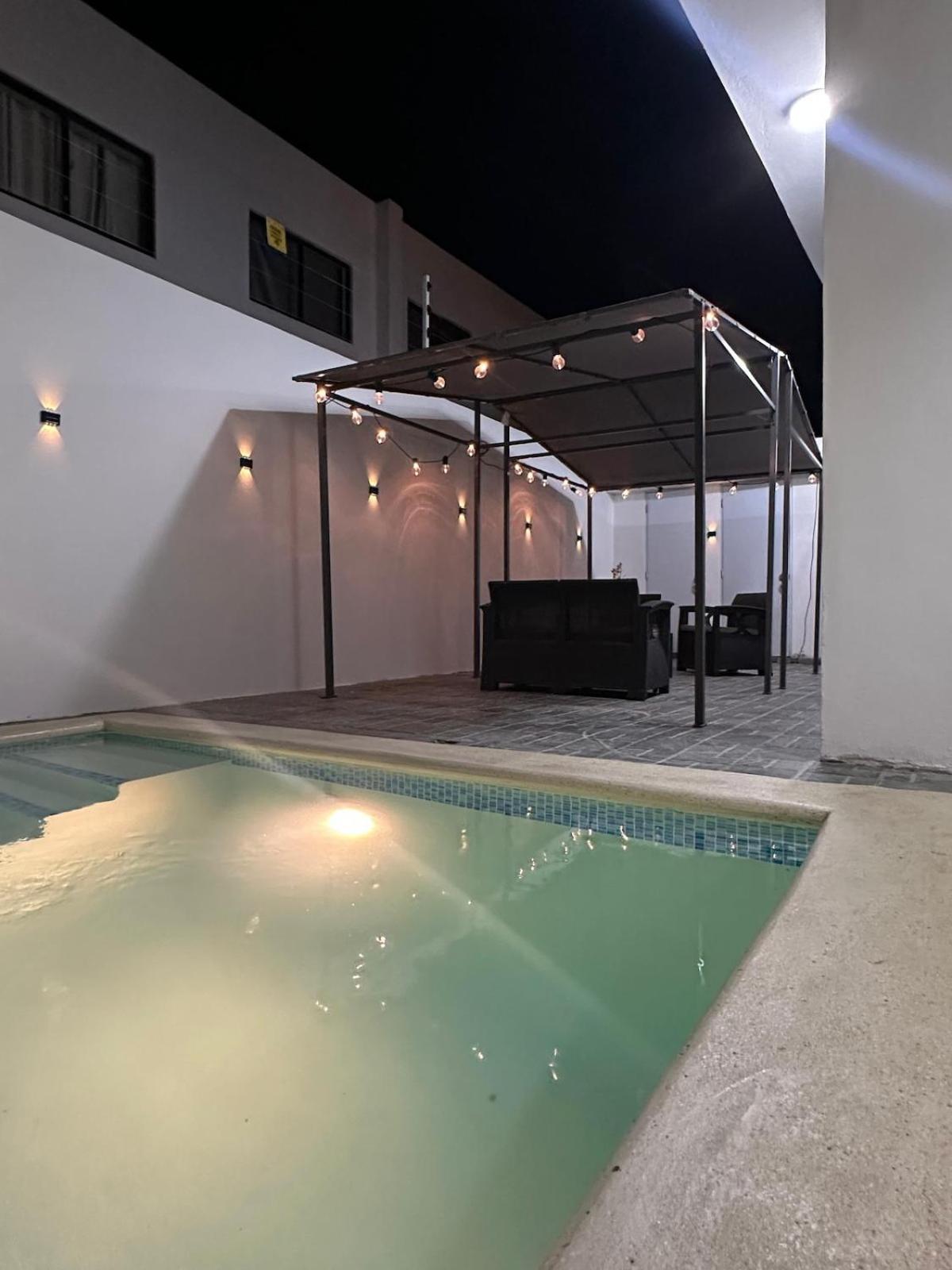 4 Bed Private Pool 5min To *