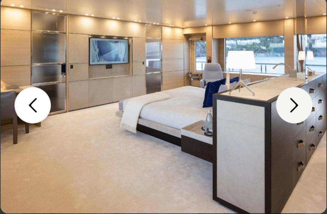 Luxus Yacht Ch Hotel en barco