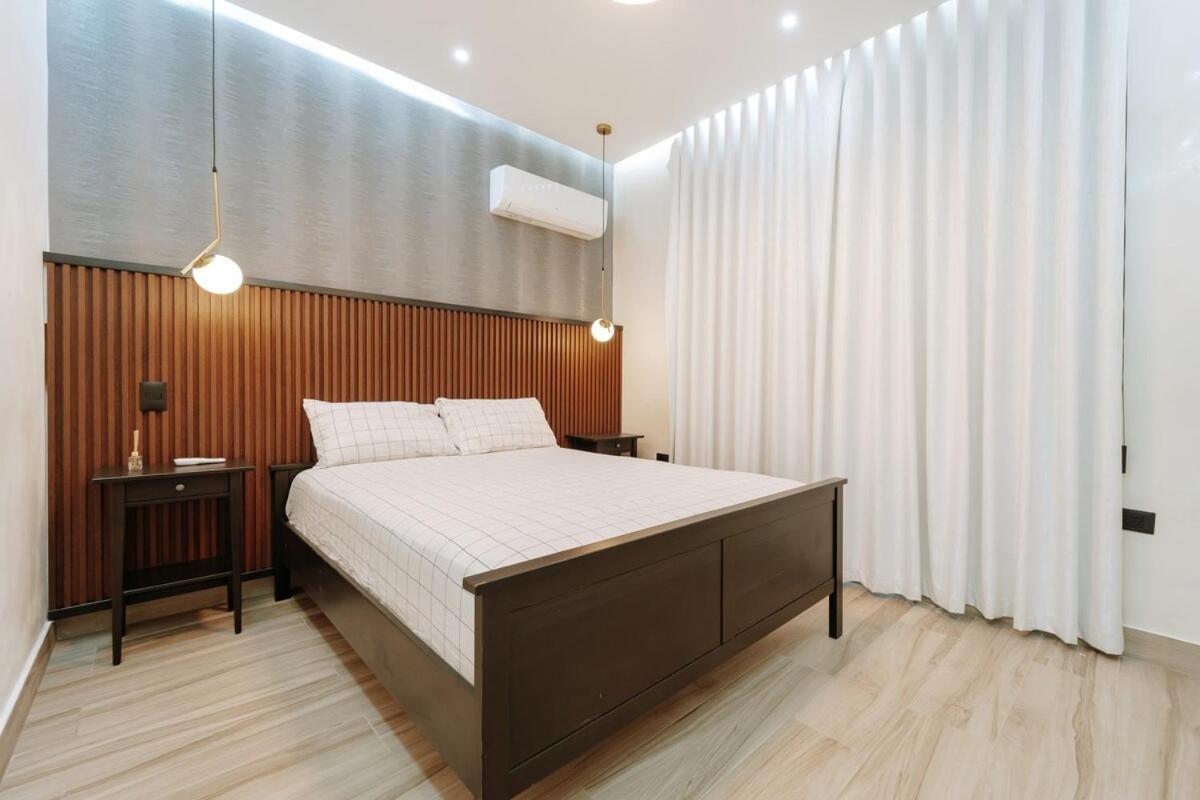 Villa Luxurious In Downtown With Picuzzi