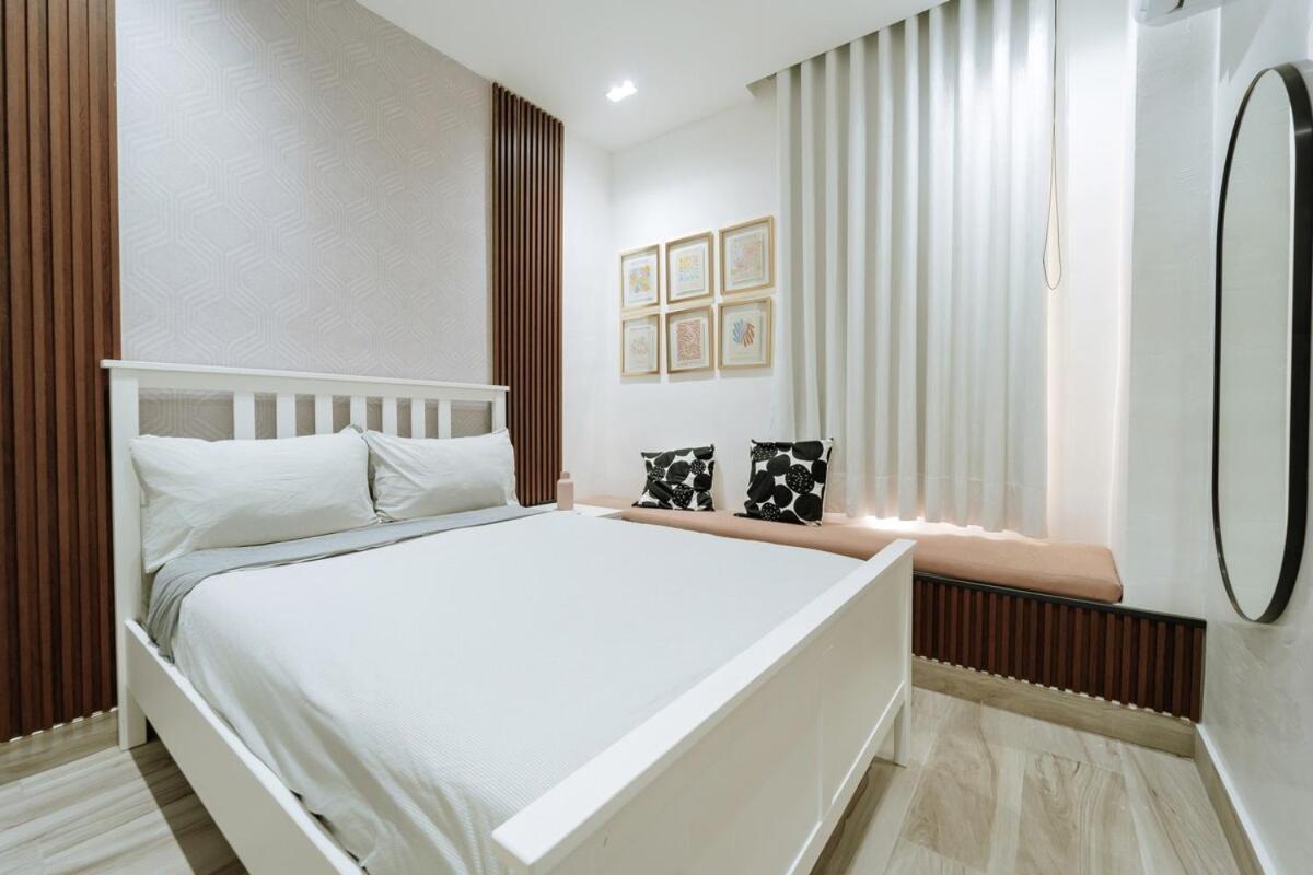 Villa Luxurious In Downtown With Picuzzi Punta Cana