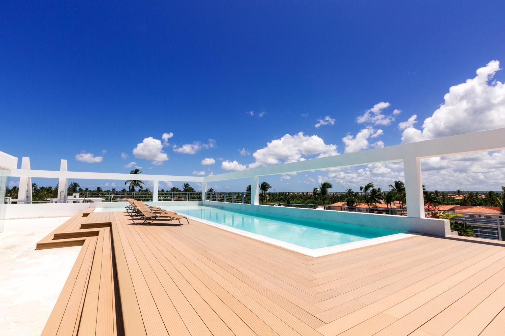 Hotel Ducassi Rooftop Pool - Beach Club And Spa