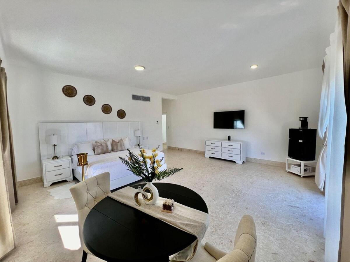 Luxury With Playa Privada In Villa *
