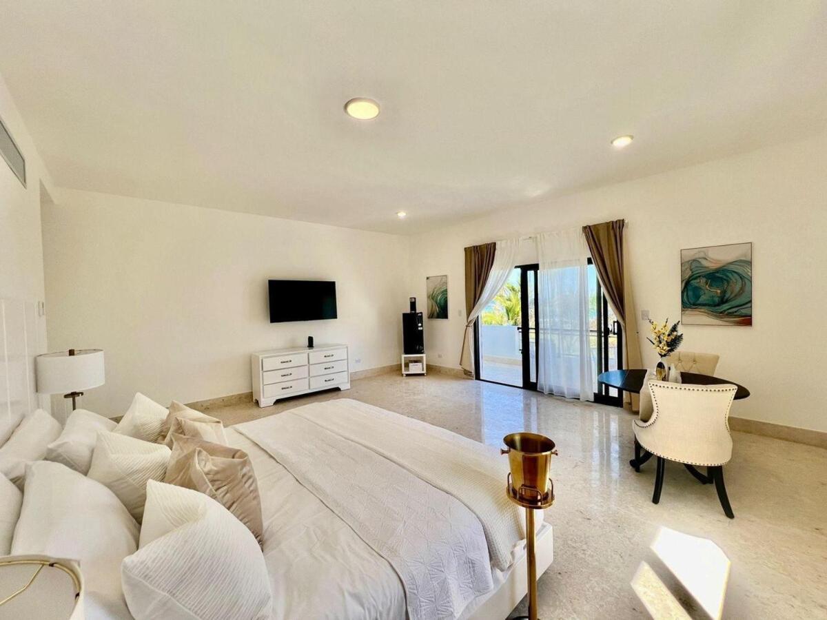 Villa Luxury With Playa Privada In *