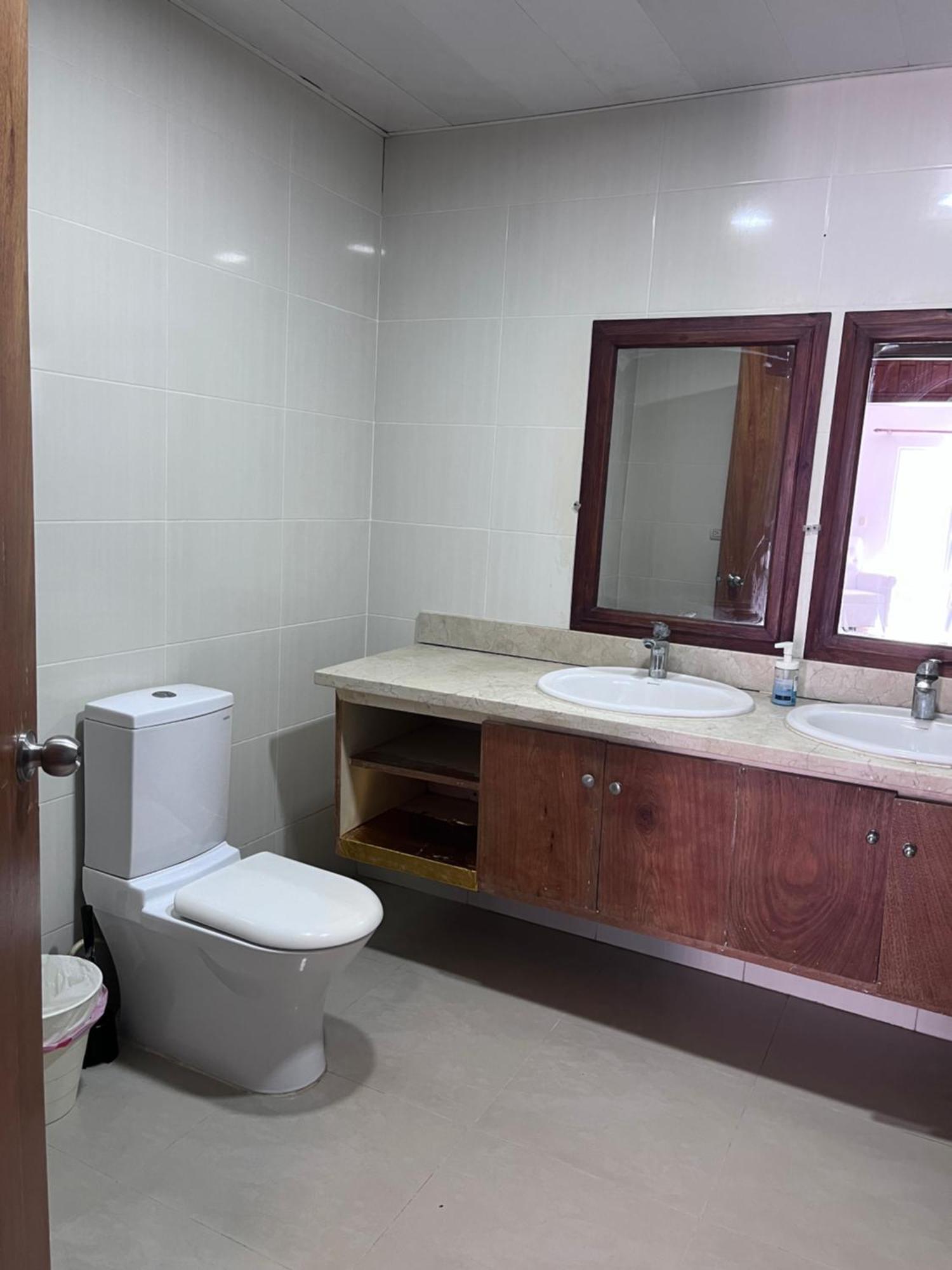 Homestay Beachside Private & Private Bathroom In Spacious *