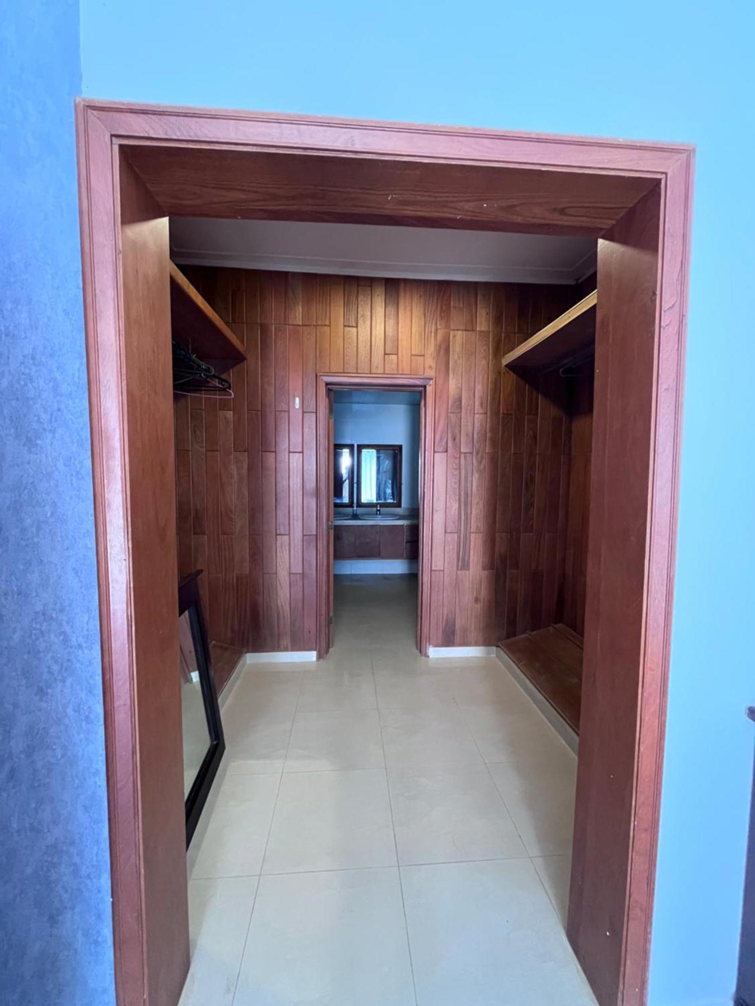 Homestay Beachside Private & Private Bathroom In Spacious Punta Cana