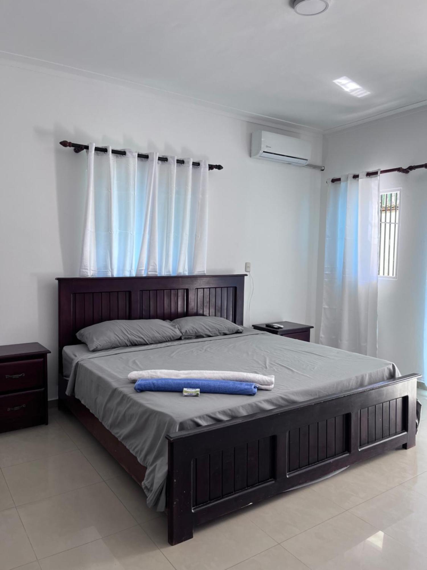 Beachside Private & Private Bathroom In Spacious