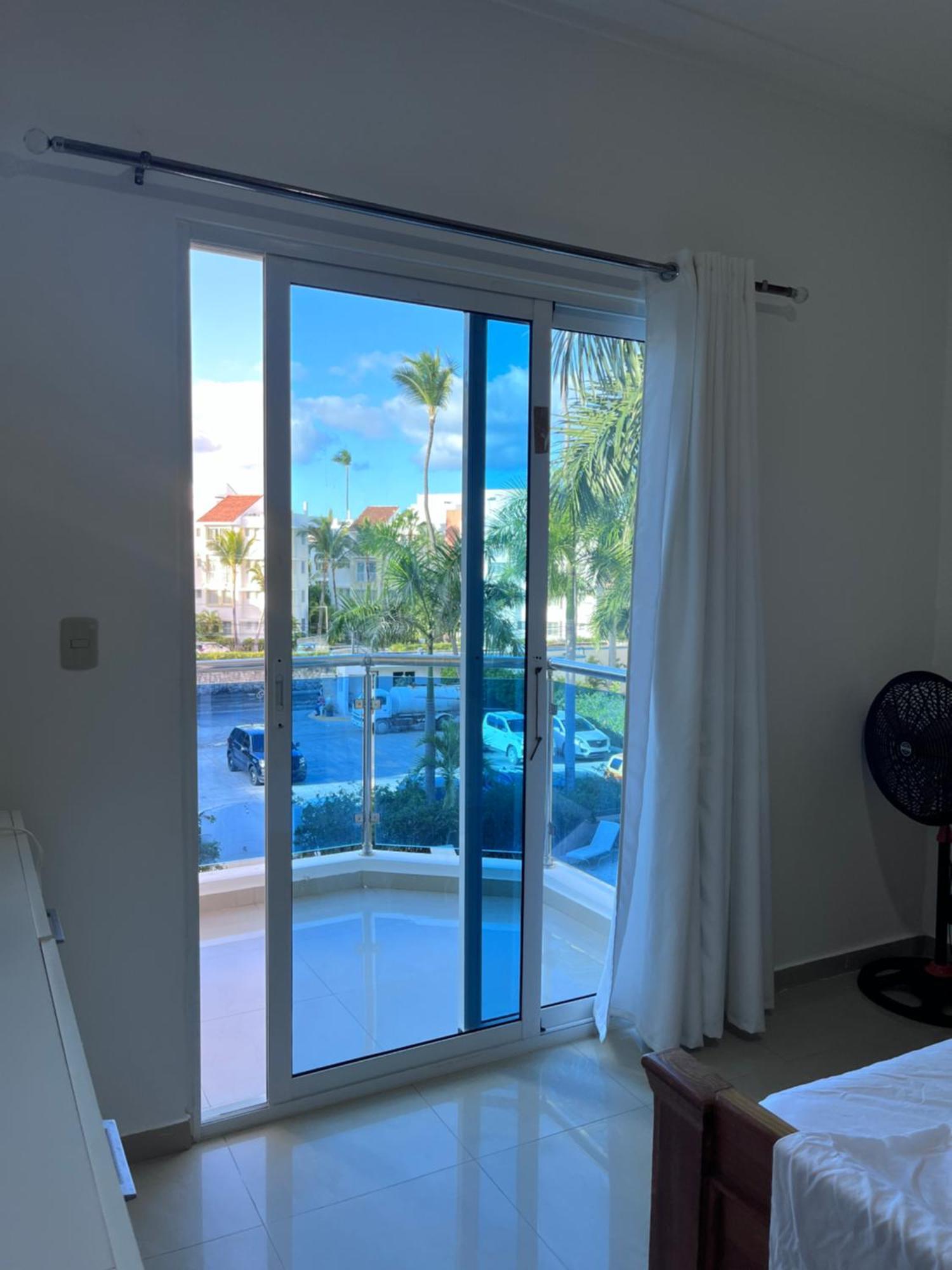 Apartamento King Size Bed With Pool - Beachside 2 Bedroom