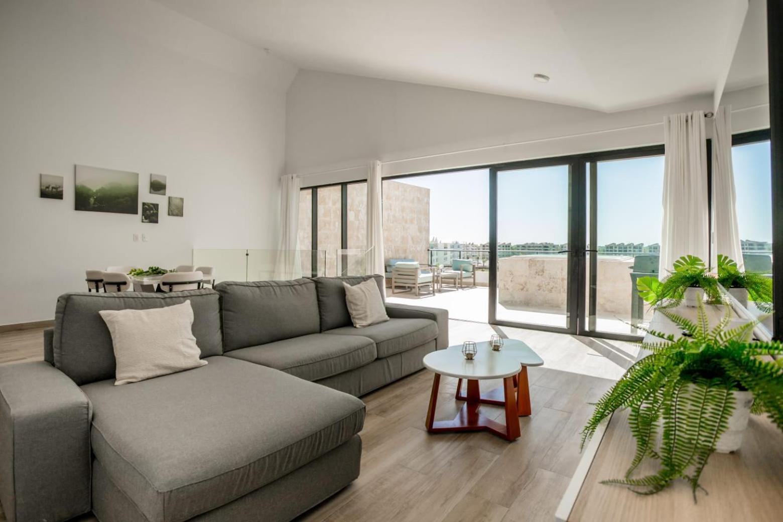 Penthouse At The Place