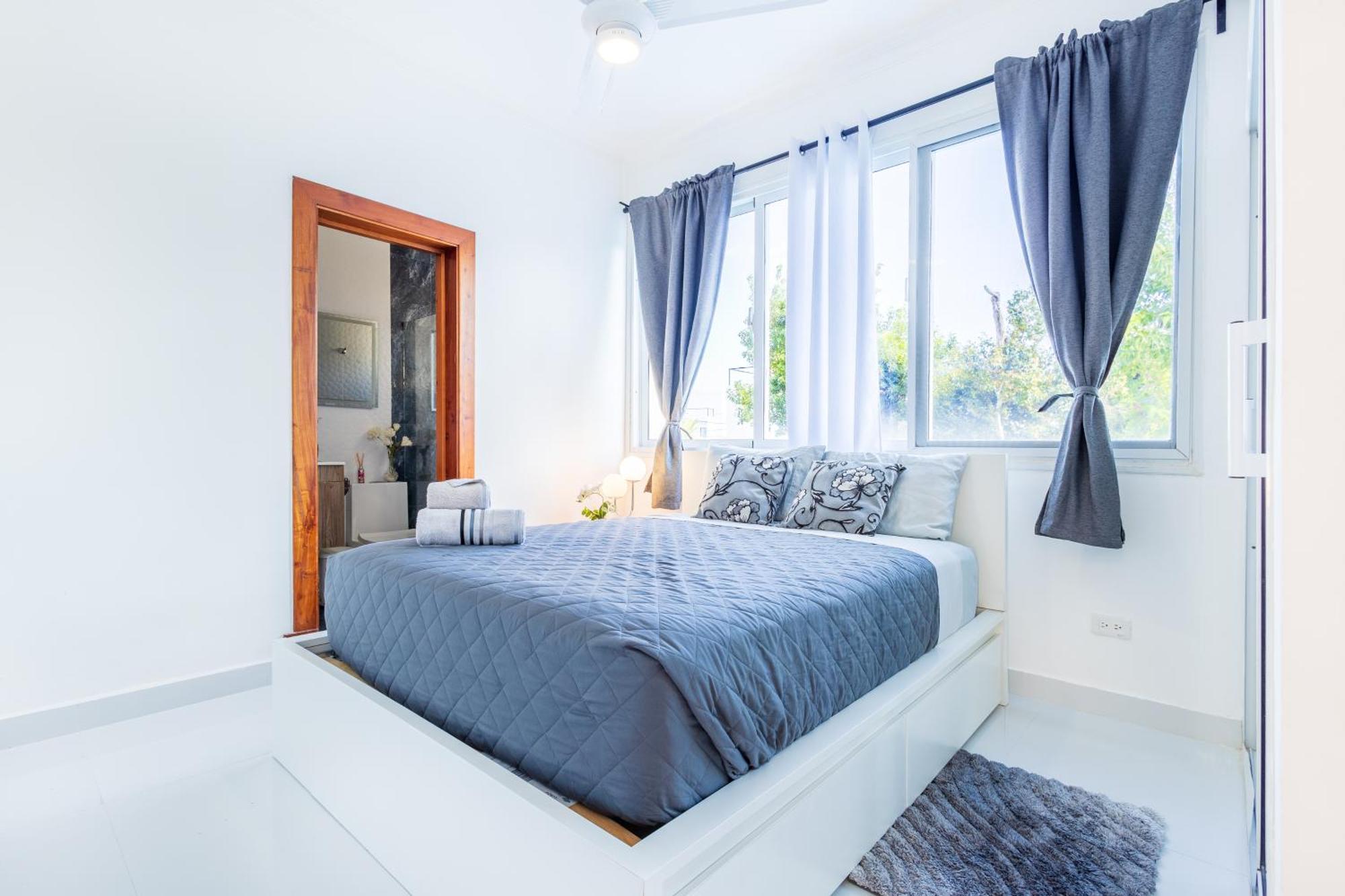 New Stylish 3br With Private Pool & Terrace