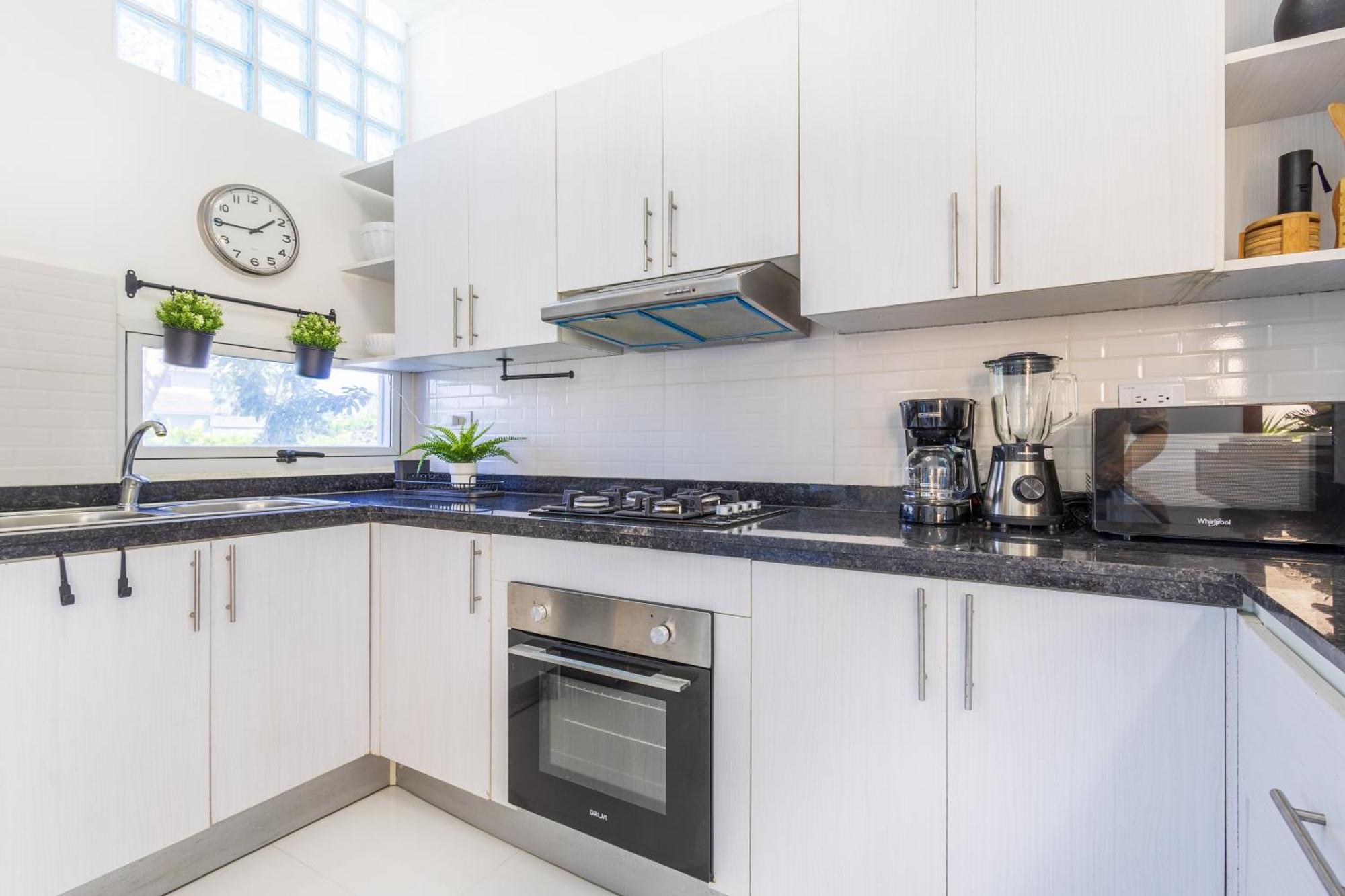 New Stylish 3br With Private Pool & Terrace Villa *