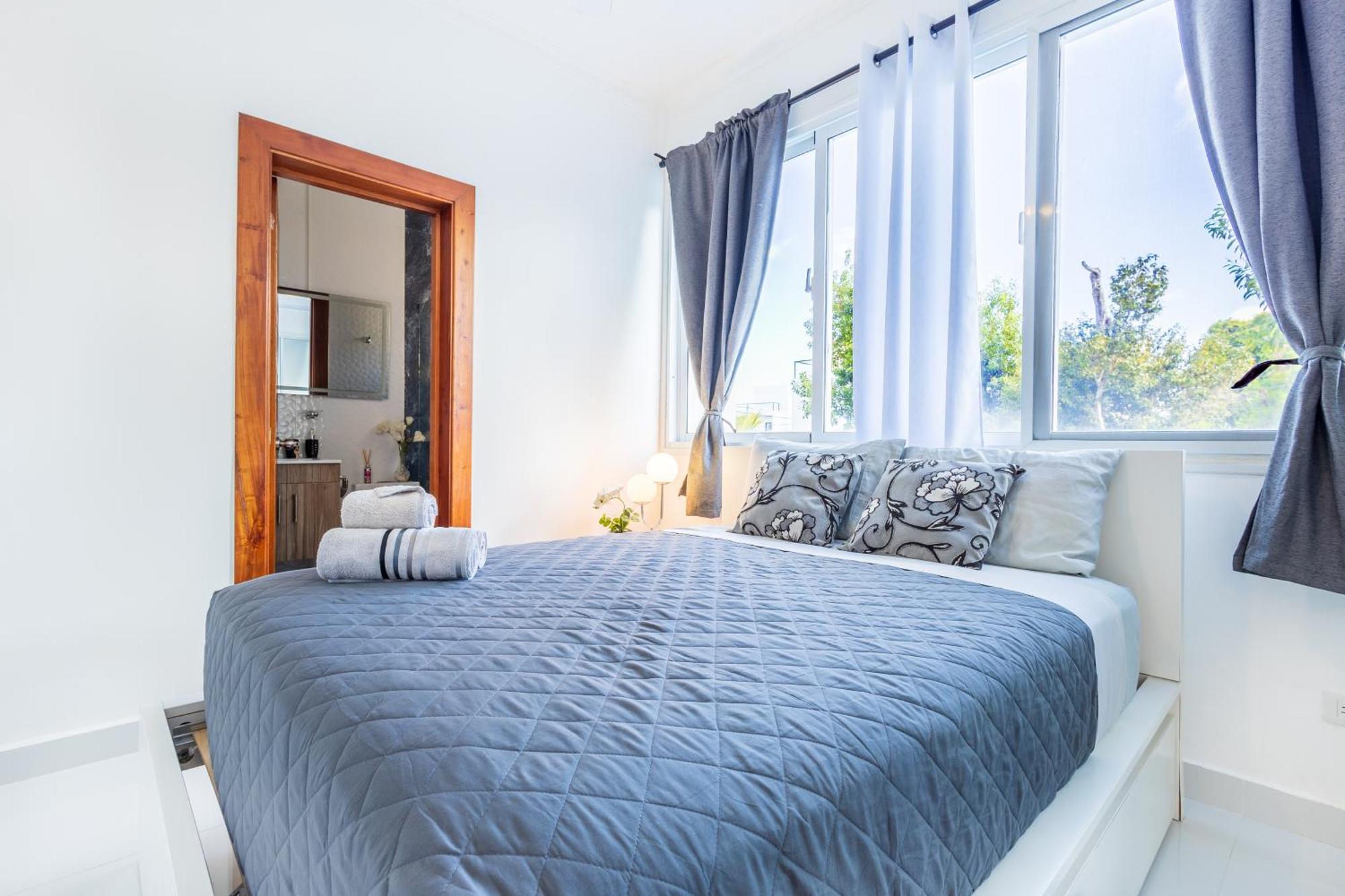 New Stylish 3br With Private Pool & Terrace