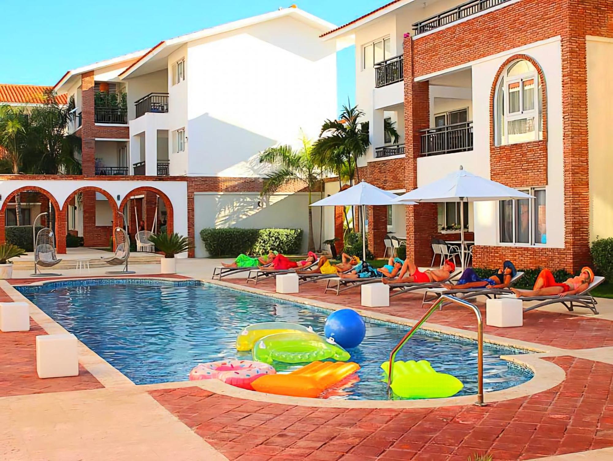 Caribbean Rainbow With Pool - Beach, Bars & Services Close By * Punta Cana