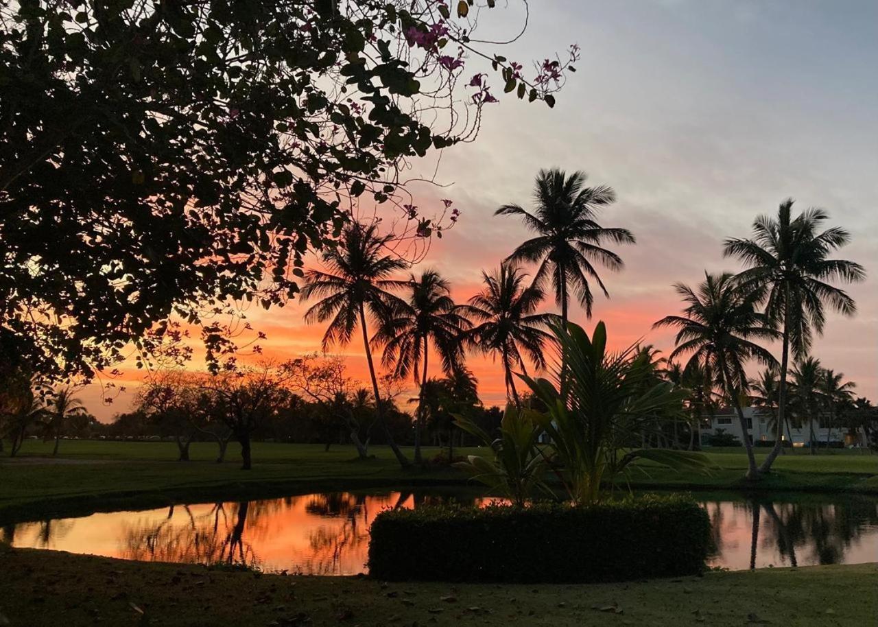 Caribbean Rainbow With Pool - Beach, Bars & Services Close By Apartamento *