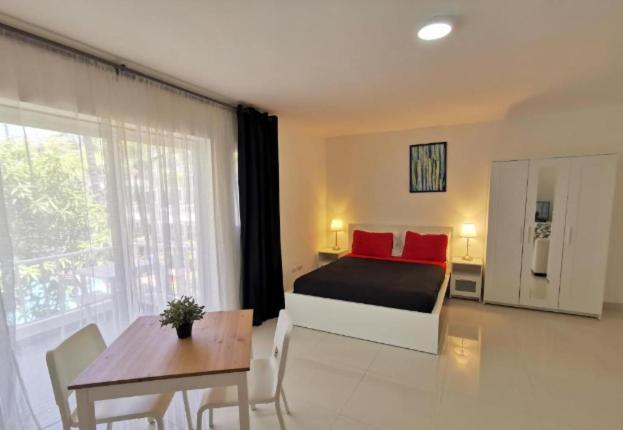 Coral Deluxe With Pool View Playa Corales Apartamento *