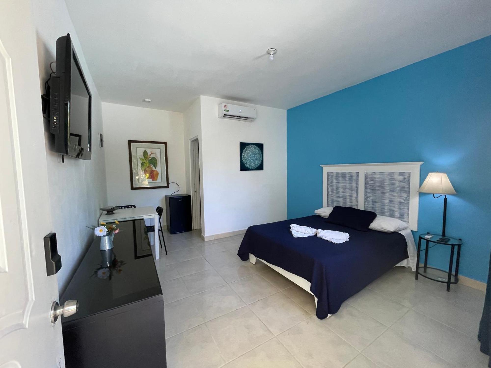 Hotel Blue Night Aparta 5*