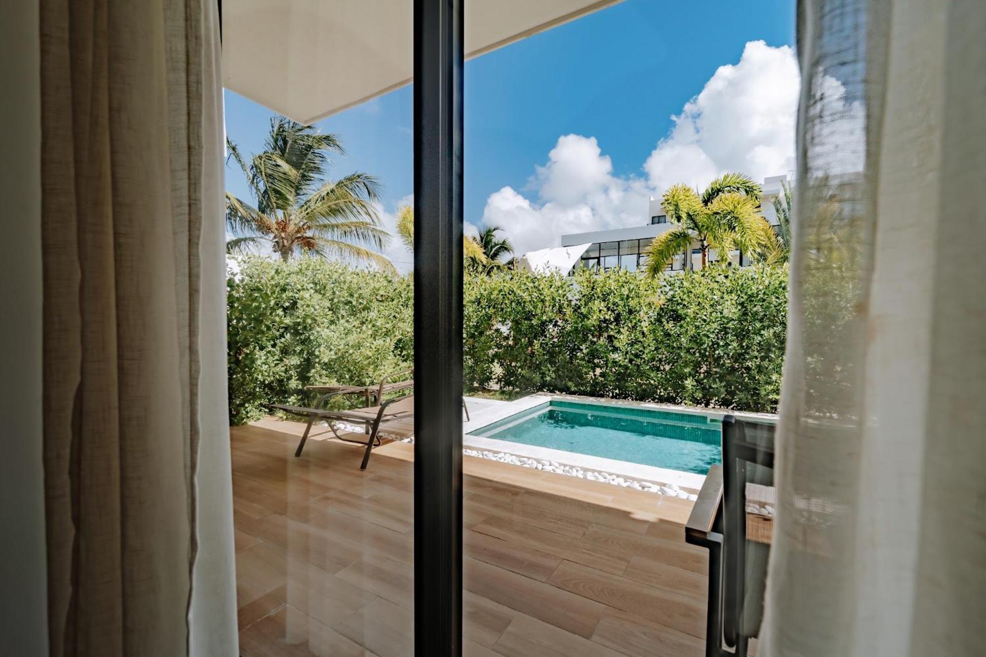 C-102 1br Private Pool, Down Town Punta Cana