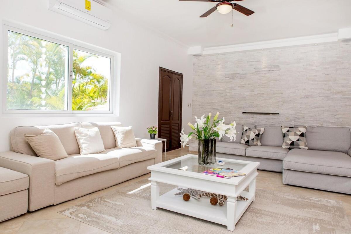 Stunning 4 Bedroom Luxury *