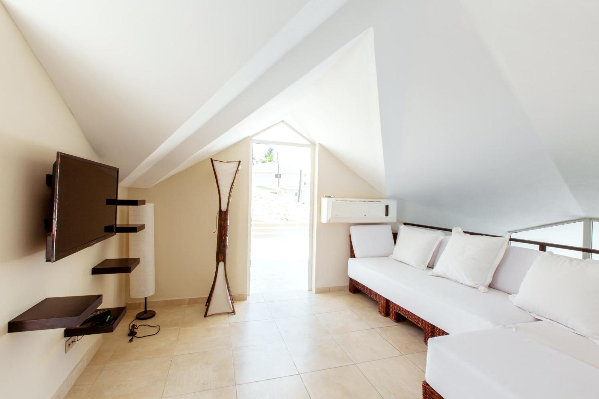 Hotel Aventura Tropical - And - Playa Corales 5*