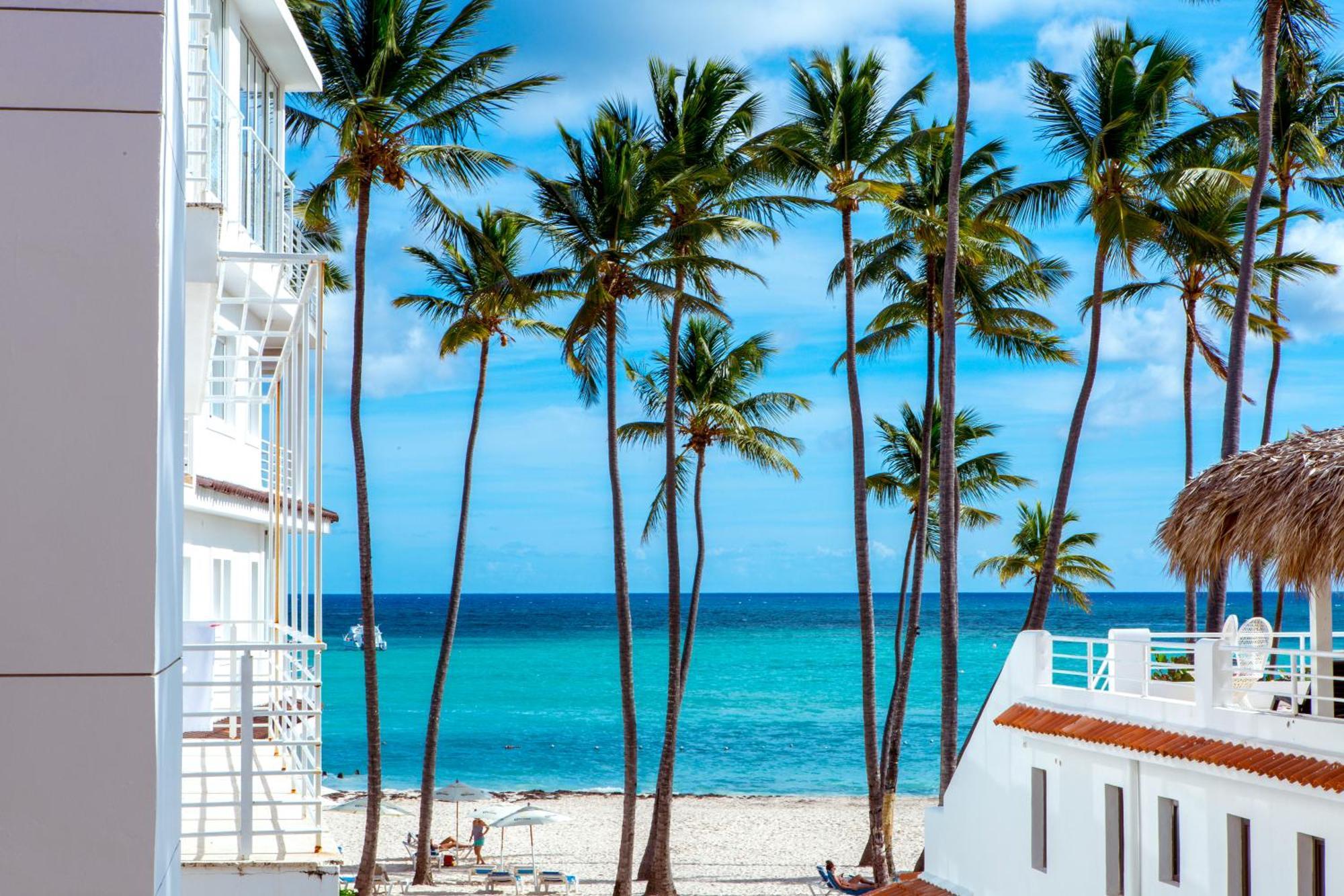 Aventura Tropical - And - Playa Corales Hotel Punta Cana