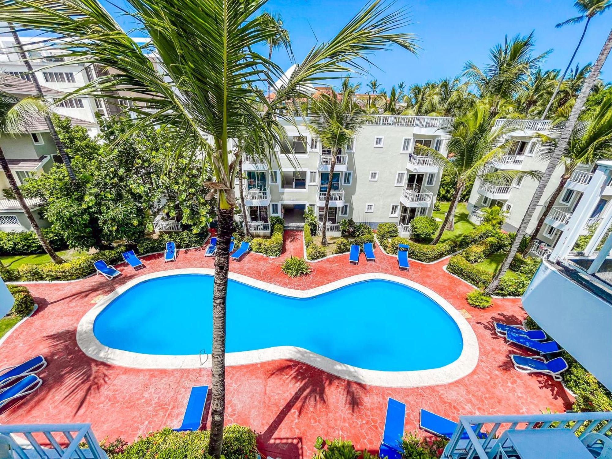 Tropical Fiesta Pool Near Bavaro Club &