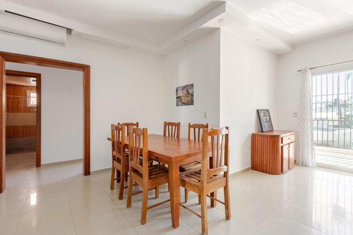 King Size Bed With Pool - Beachside 2 Bedroom Apartamento Punta Cana