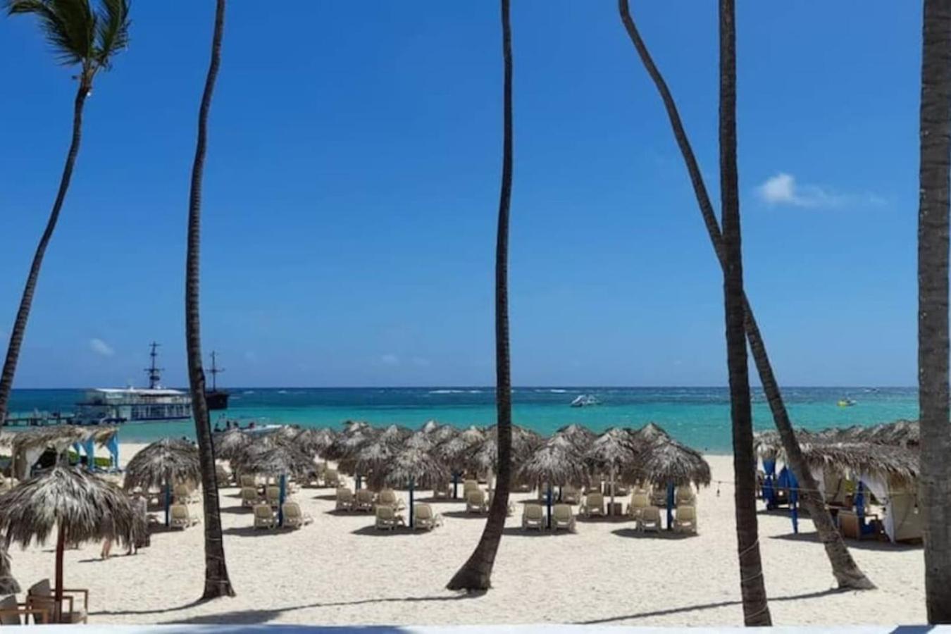 Сasa de vacaciones Beachfront 1br Escape - Stunning Views - Dr Paradise *