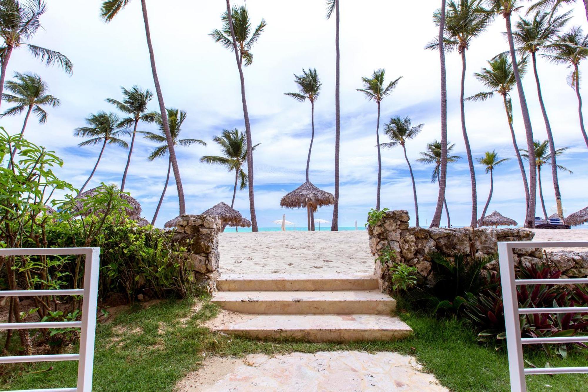 Caribbean Village Playa Corales Apartahotel Punta Cana