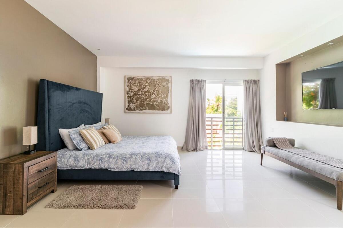 380sq Mts, 2 Stories Apt, Private Pool, Capcana Apartment