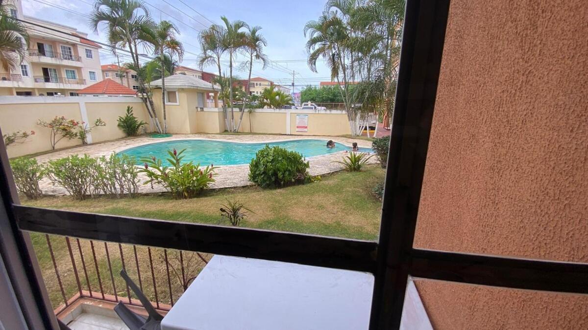 Pool View First Floor 2 Bdrm Apartamento
