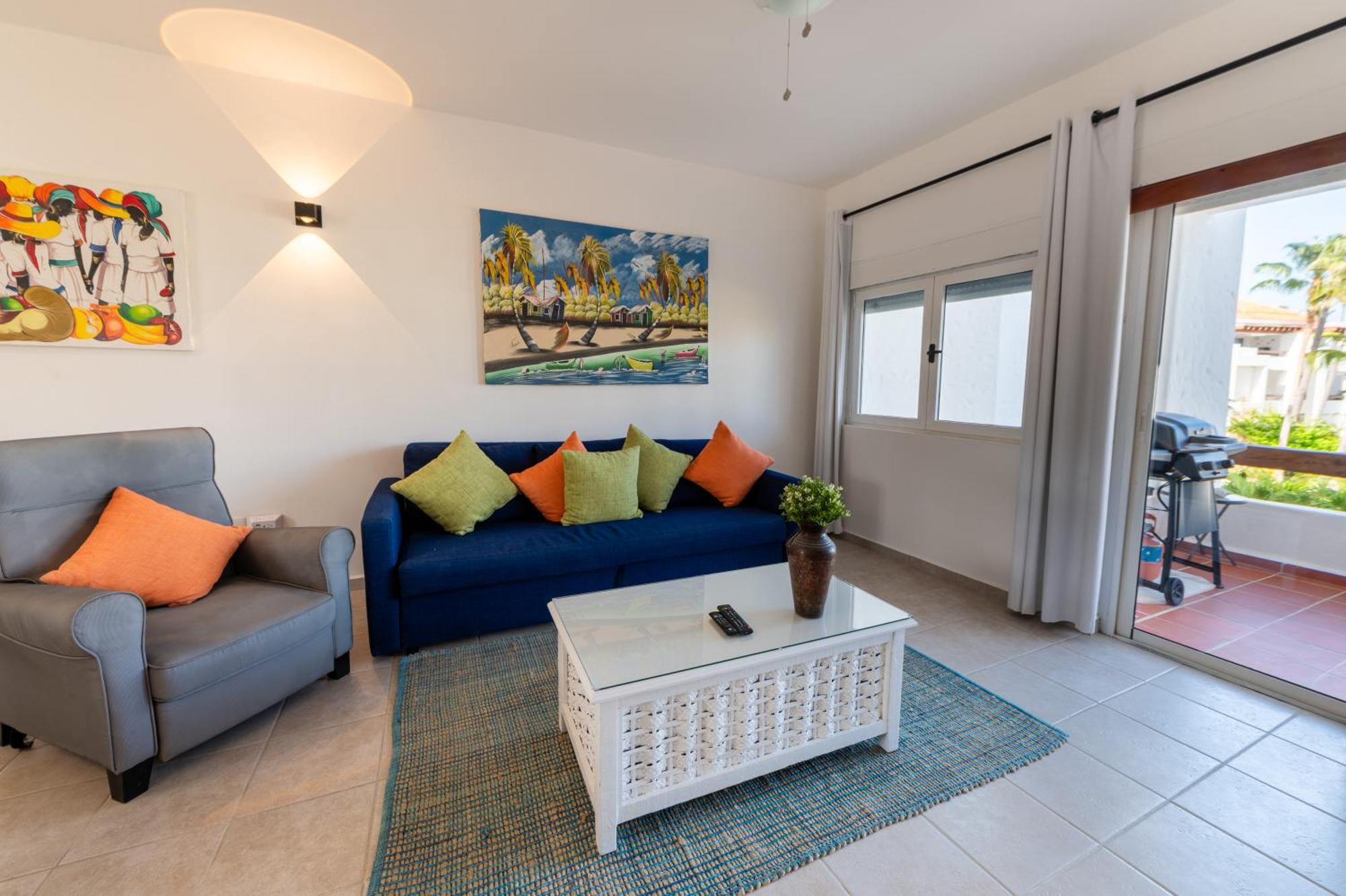 Stanza Mare 1 Bedroom 2br,3br On The *