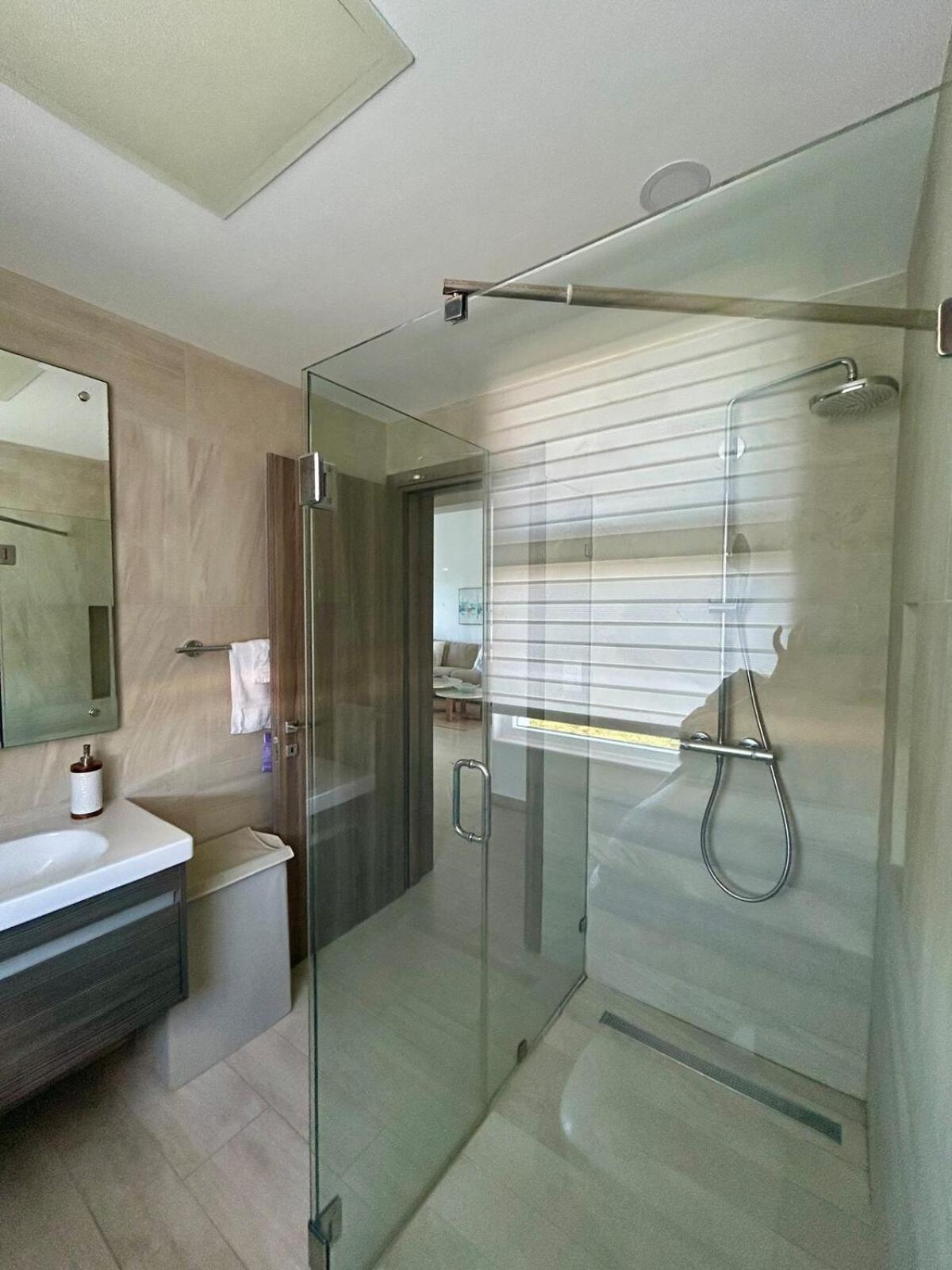 New Modern 2bdr In Cocotal Golf Apartamento